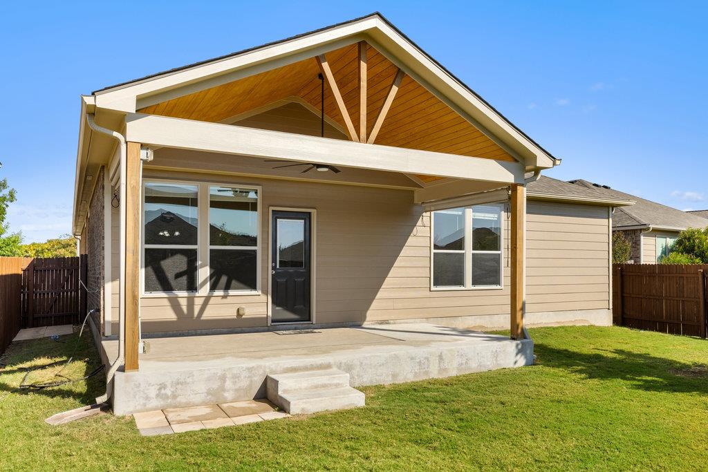 509 Talon Grasp Trl, Leander, TX 78641