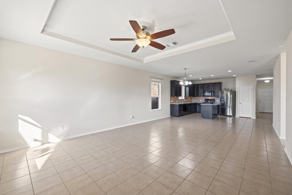 509 Talon Grasp Trl, Leander, TX 78641
