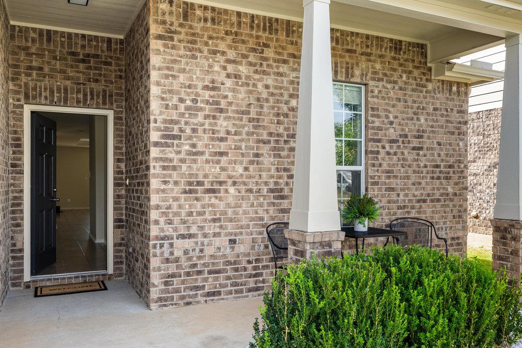 509 Talon Grasp Trl, Leander, TX 78641