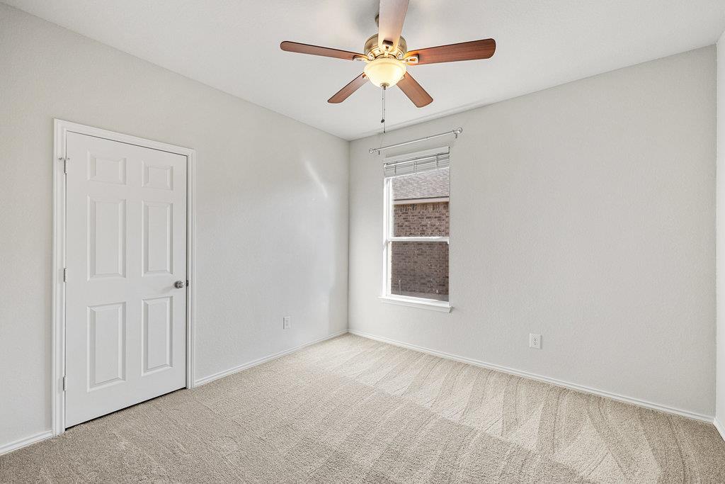 509 Talon Grasp Trl, Leander, TX 78641