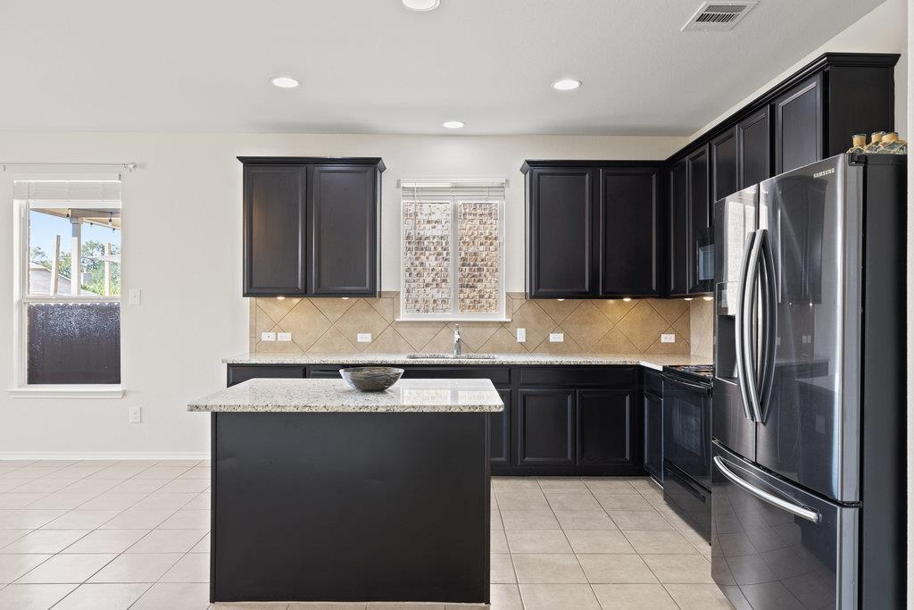 509 Talon Grasp Trl, Leander, TX 78641