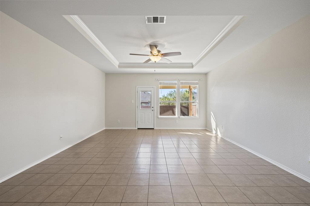 509 Talon Grasp Trl, Leander, TX 78641