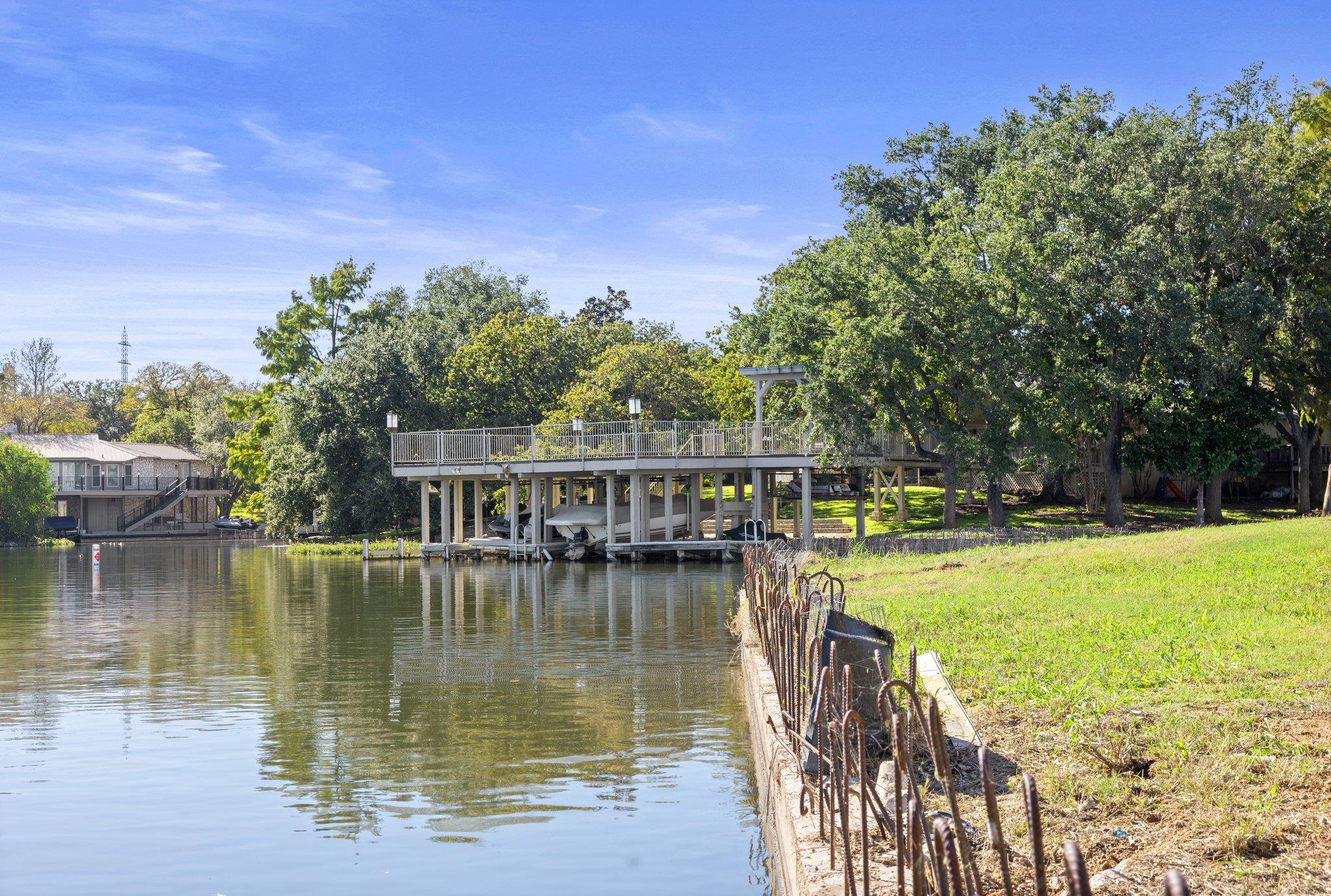 121 Boot Hill Dr, Horseshoe Bay, TX 78657