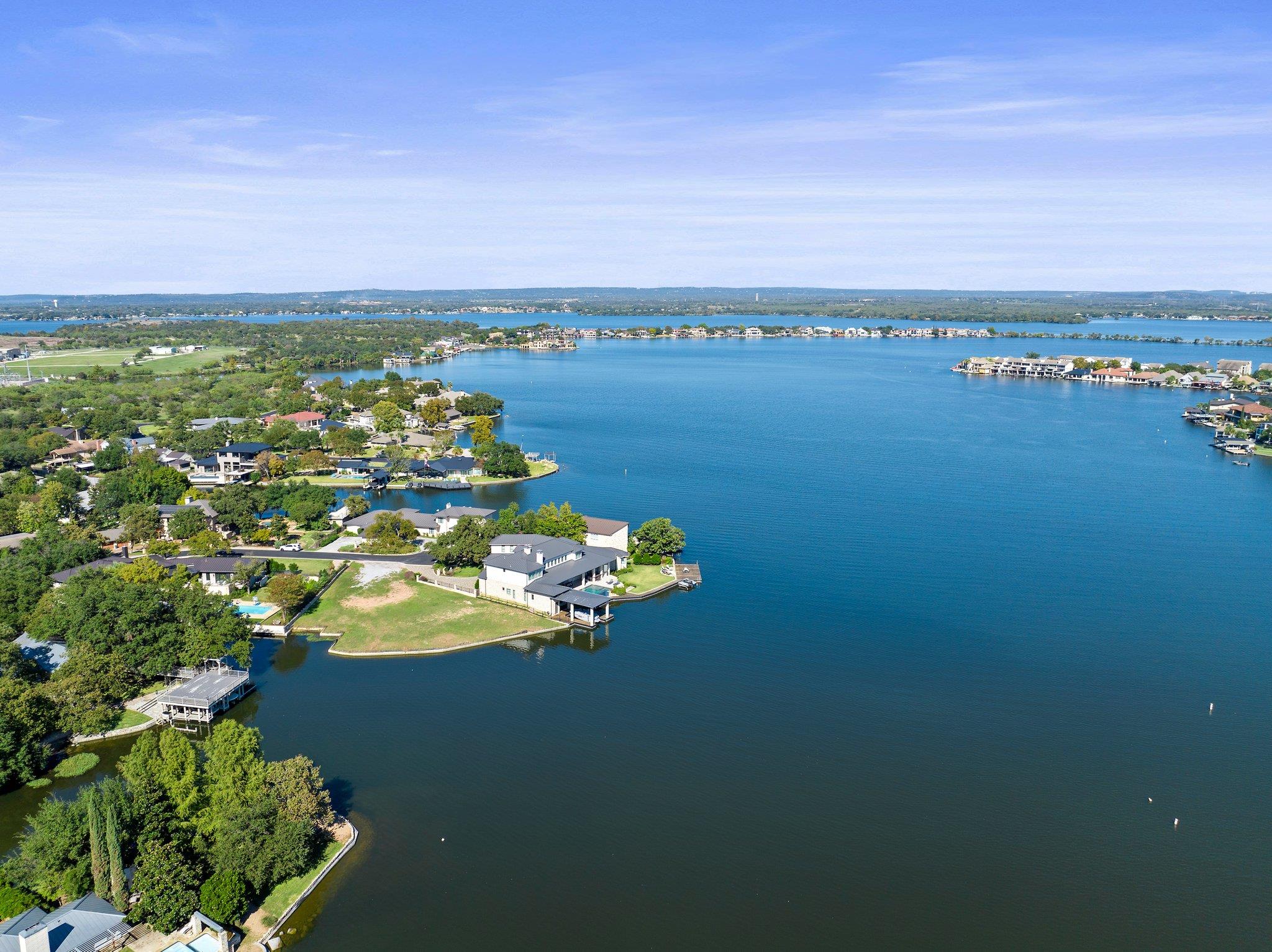 121 Boot Hill Dr, Horseshoe Bay, TX 78657