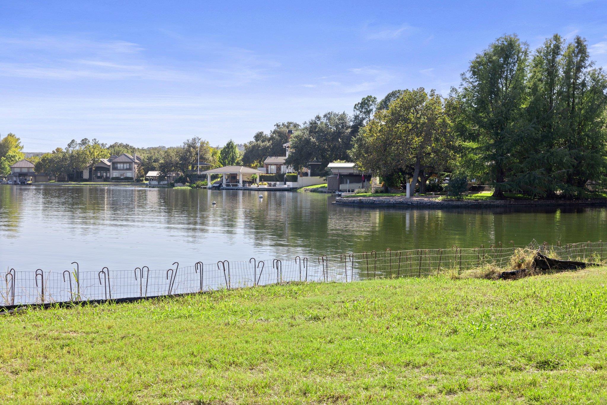 121 Boot Hill Dr, Horseshoe Bay, TX 78657