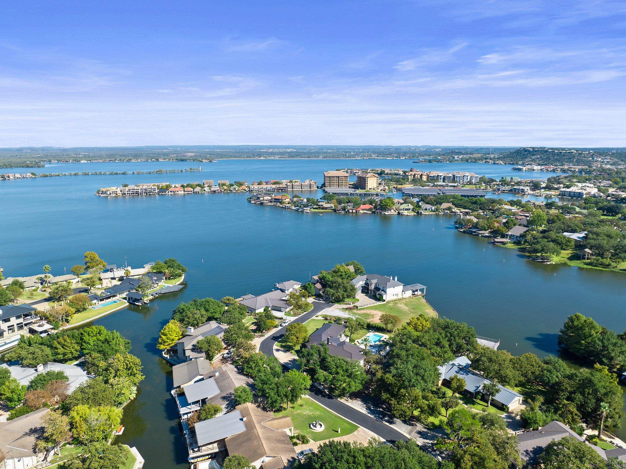 121 Boot Hill Dr, Horseshoe Bay, TX 78657