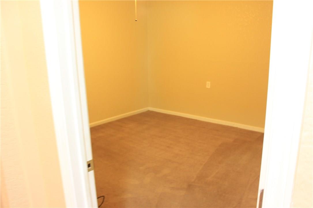 6 Fairview Dr, Round Rock, TX 78665