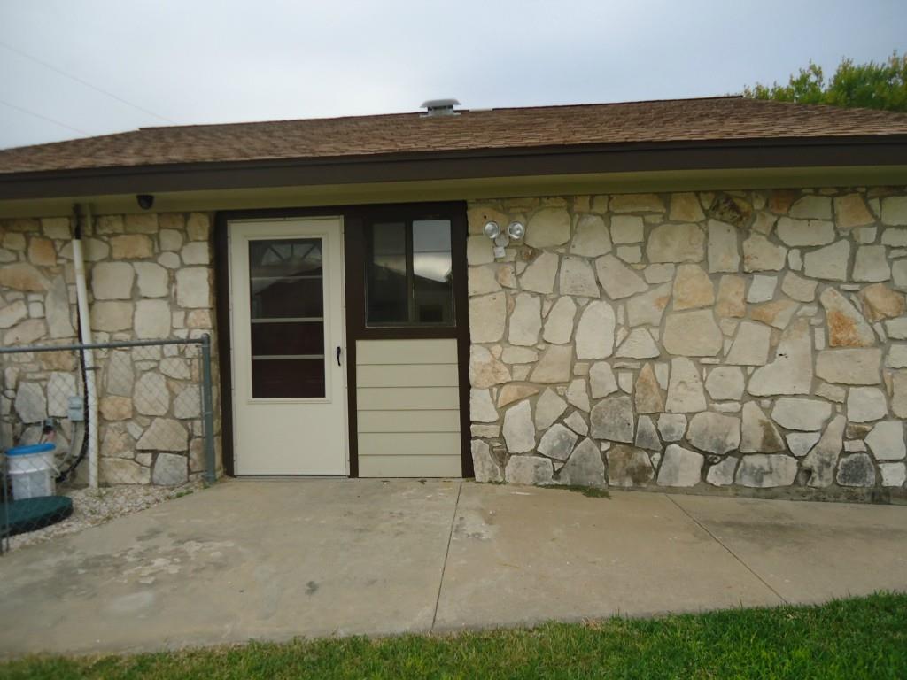 6 Fairview Dr, Round Rock, TX 78665
