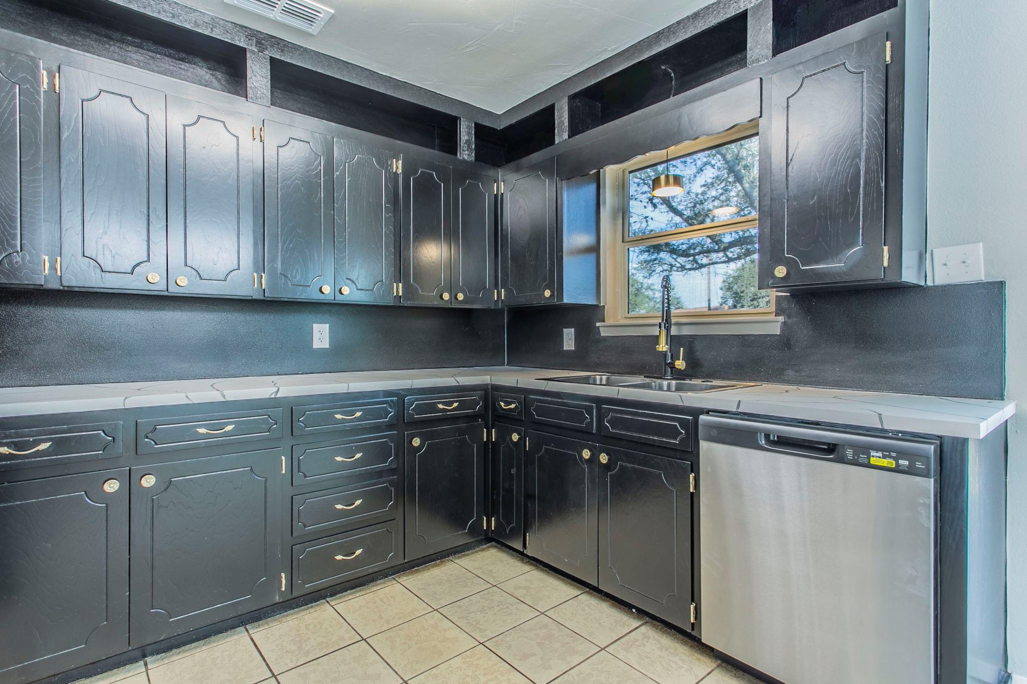 4049 Morgans Point Rd, Belton, TX 76513