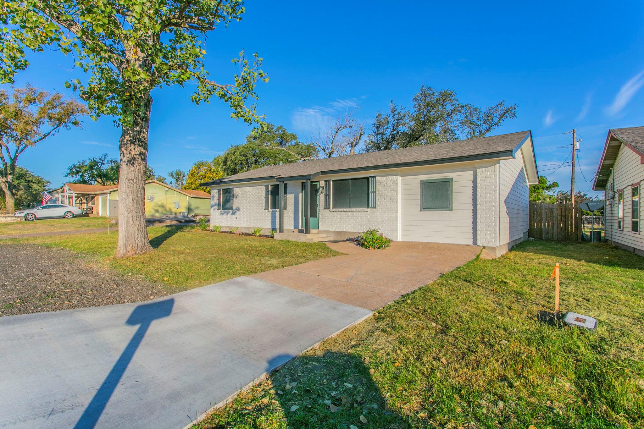 4049 Morgans Point Rd, Belton, TX 76513