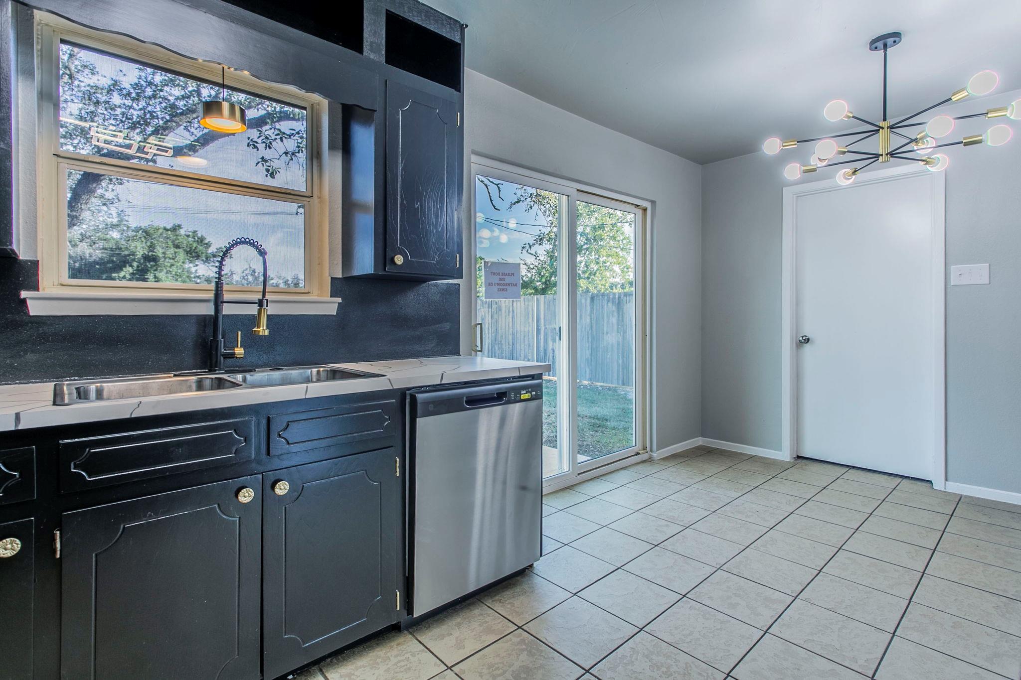 4049 Morgans Point Rd, Belton, TX 76513