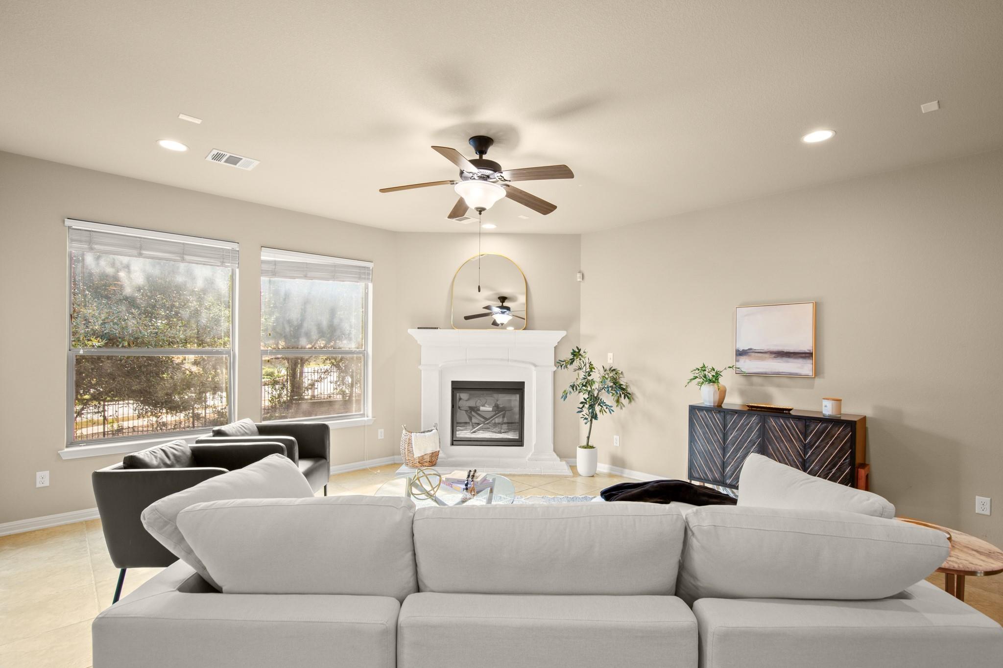 5025 Patagonia Pass, Austin, TX 78738