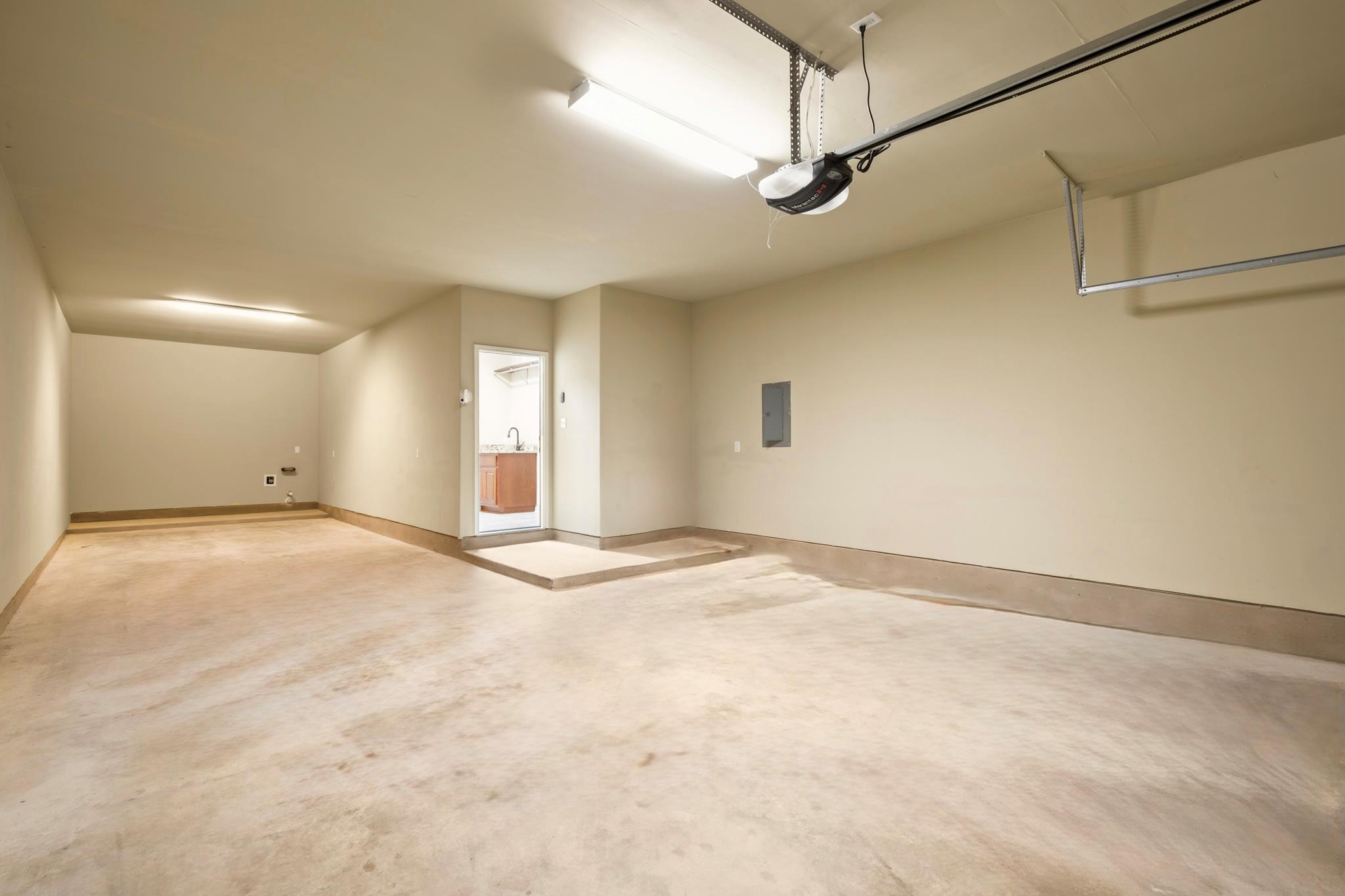 5025 Patagonia Pass, Austin, TX 78738