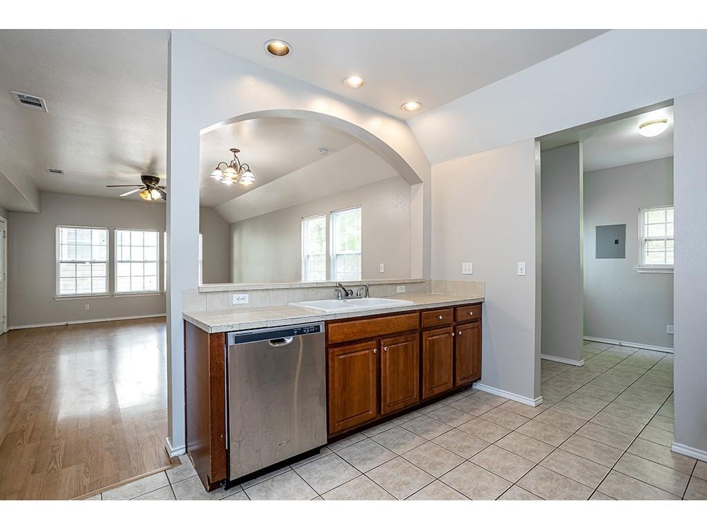 2115 E 18th St # B, Austin, TX 78702