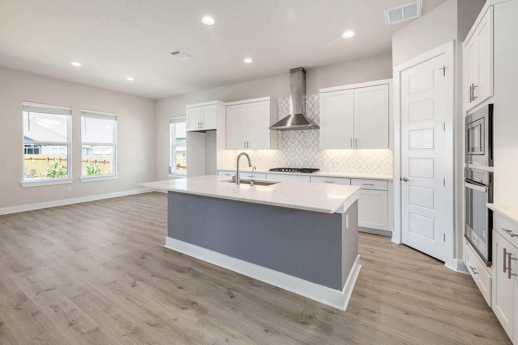 120 Sanco Dr, Liberty Hill, TX 78642