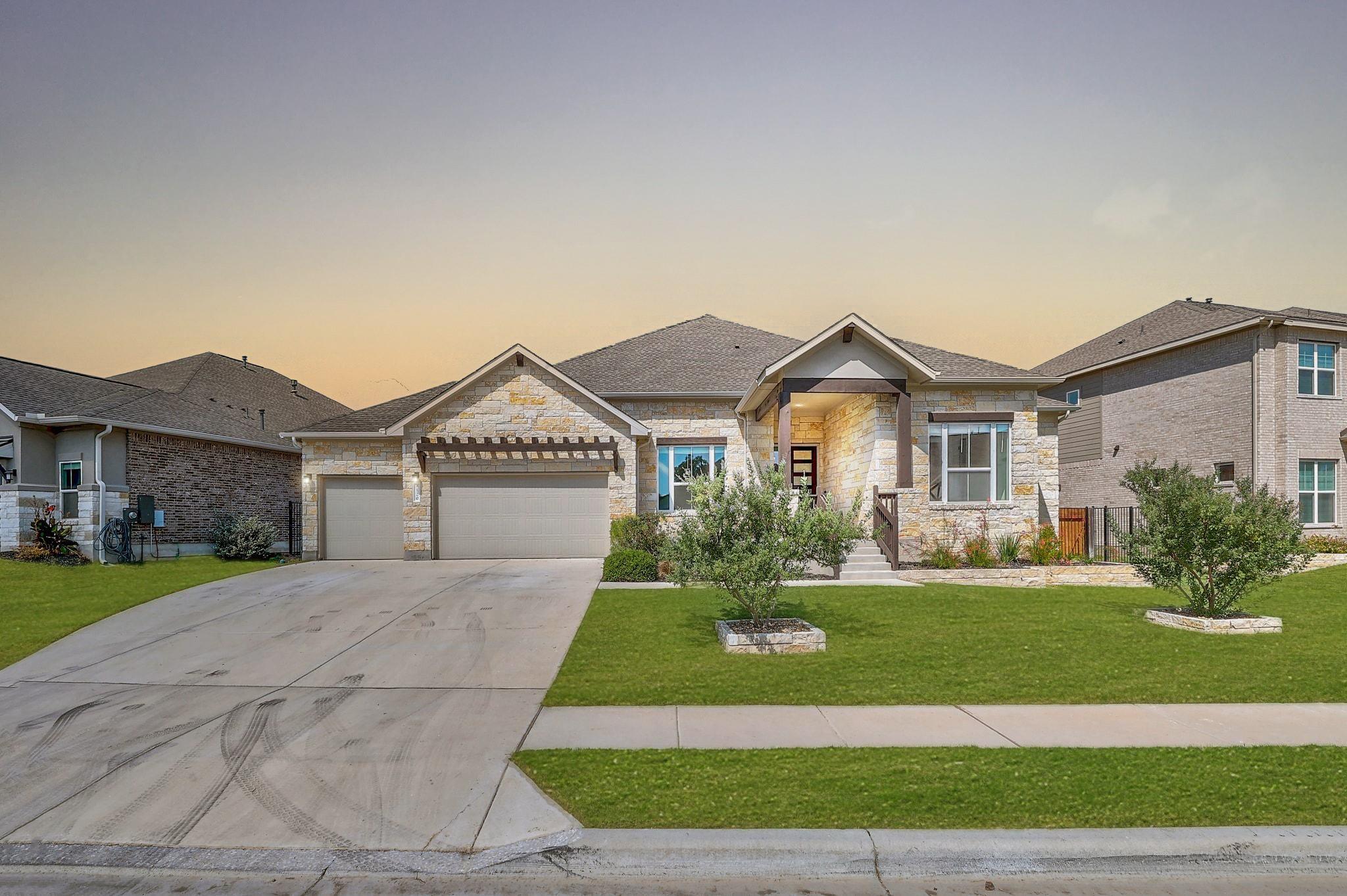 120 Sanco Dr, Liberty Hill, TX 78642