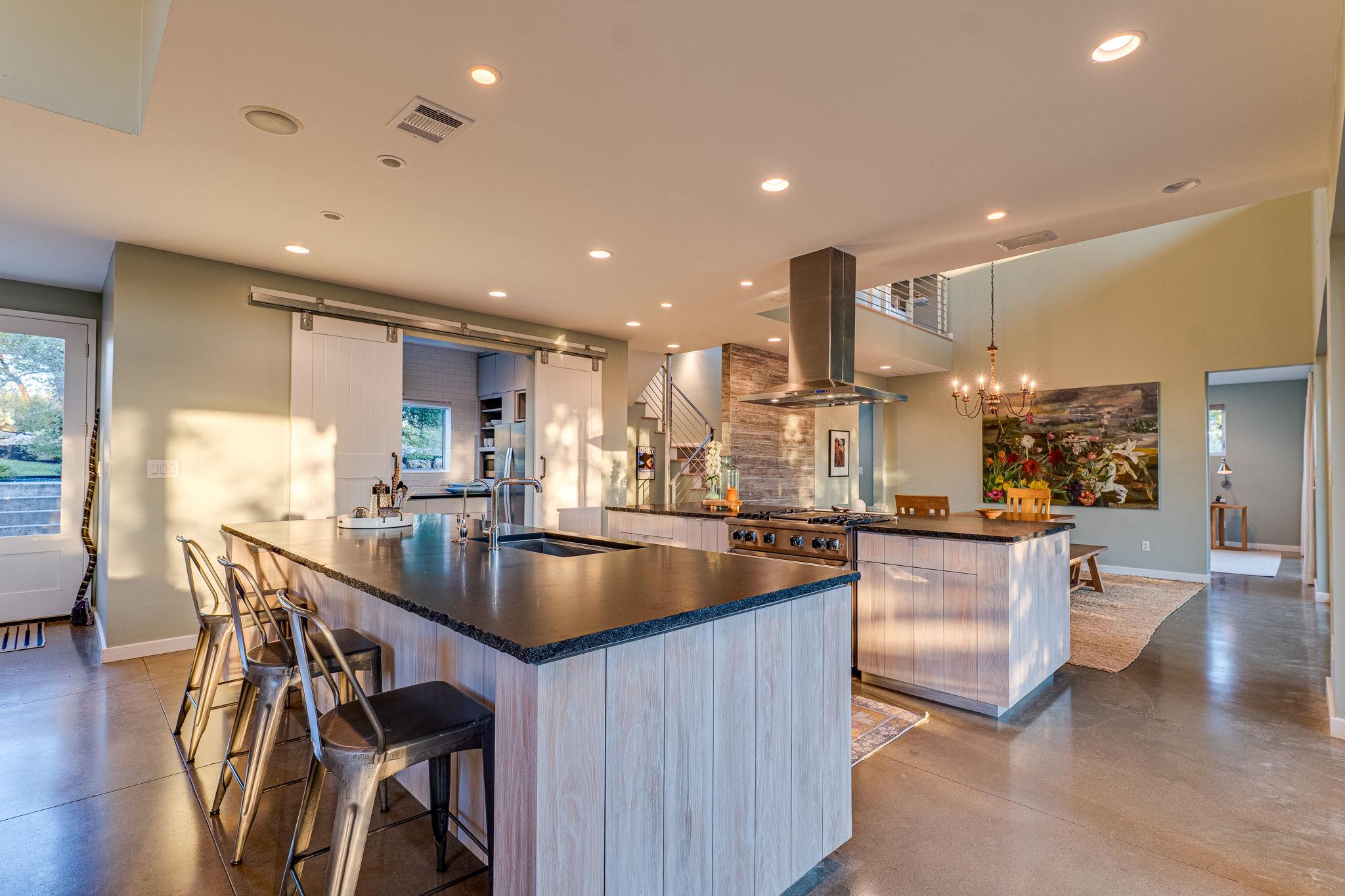 23601 Old Ferry Rd # 20, Spicewood, TX 78669