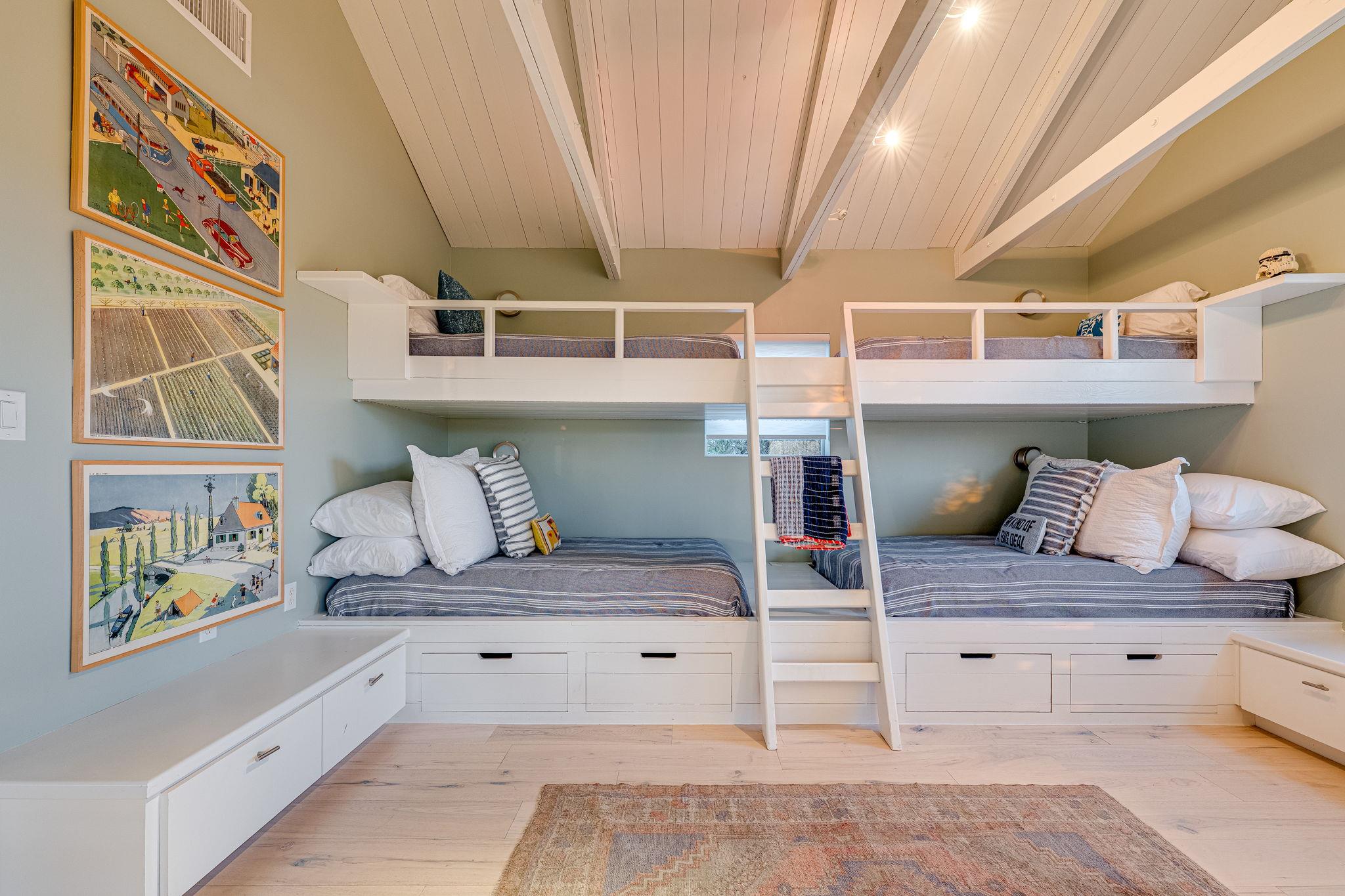 23601 Old Ferry Rd # 20, Spicewood, TX 78669