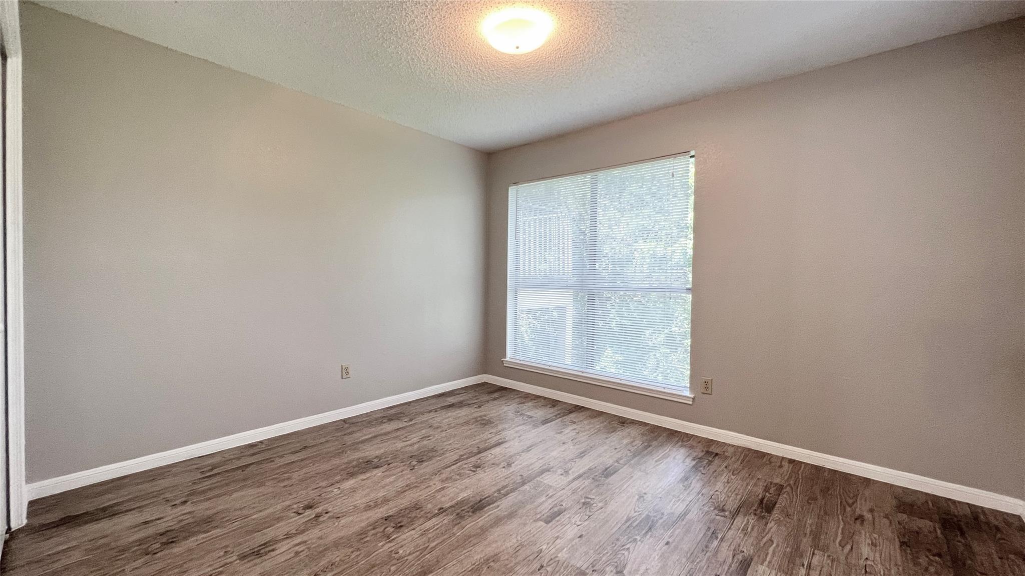 9201 Simmons Rd # 112, Austin, TX 78759