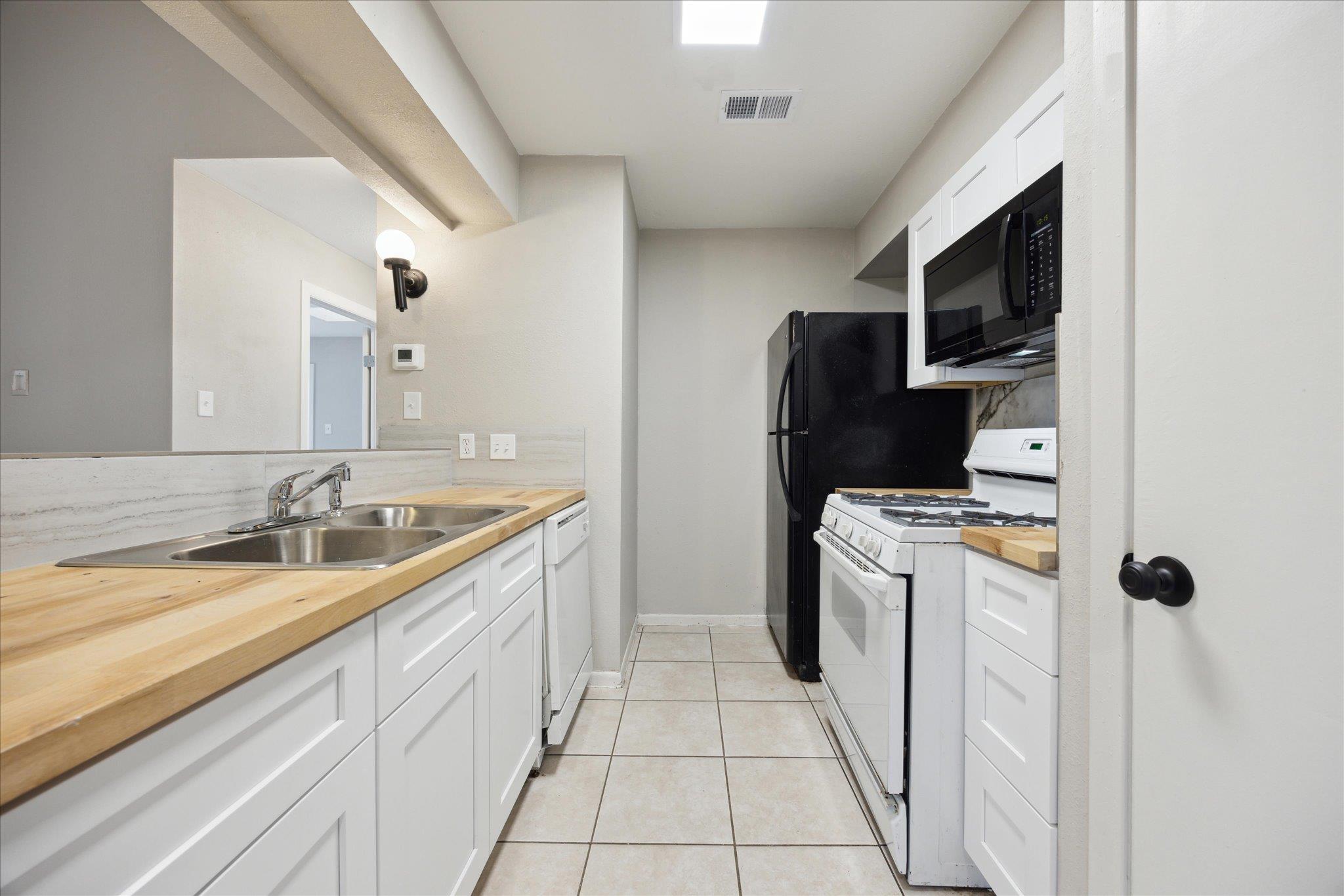 5300 B McCandless St. St # B, Austin, TX 78756