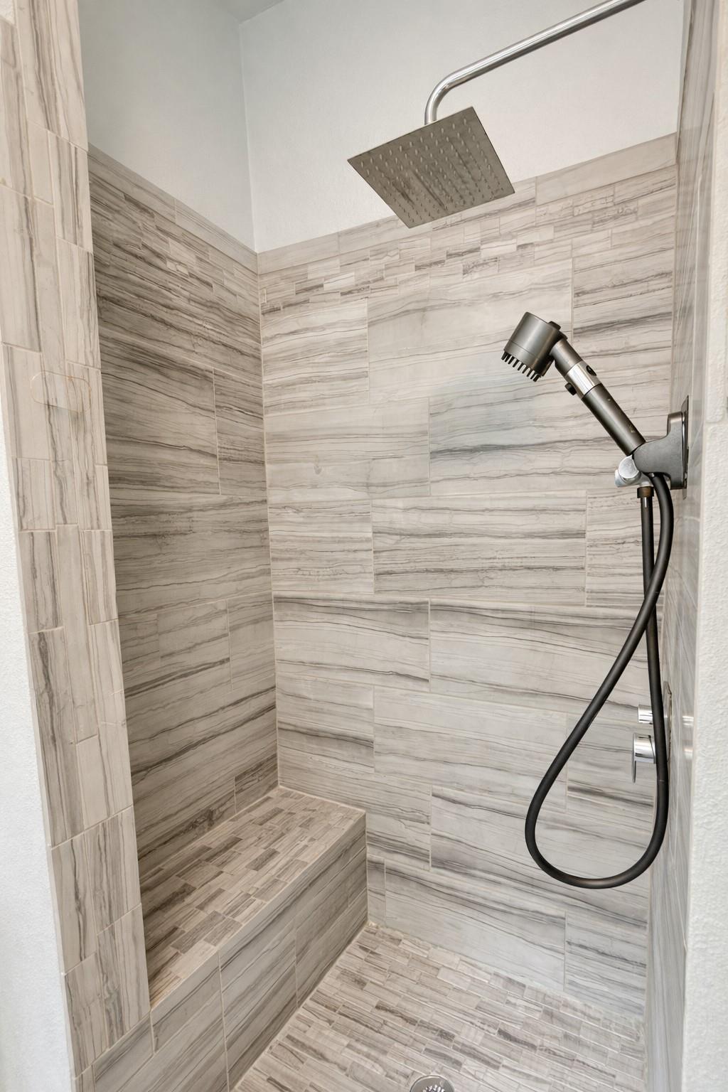 1902 Overland Dr, Leander, TX 78641