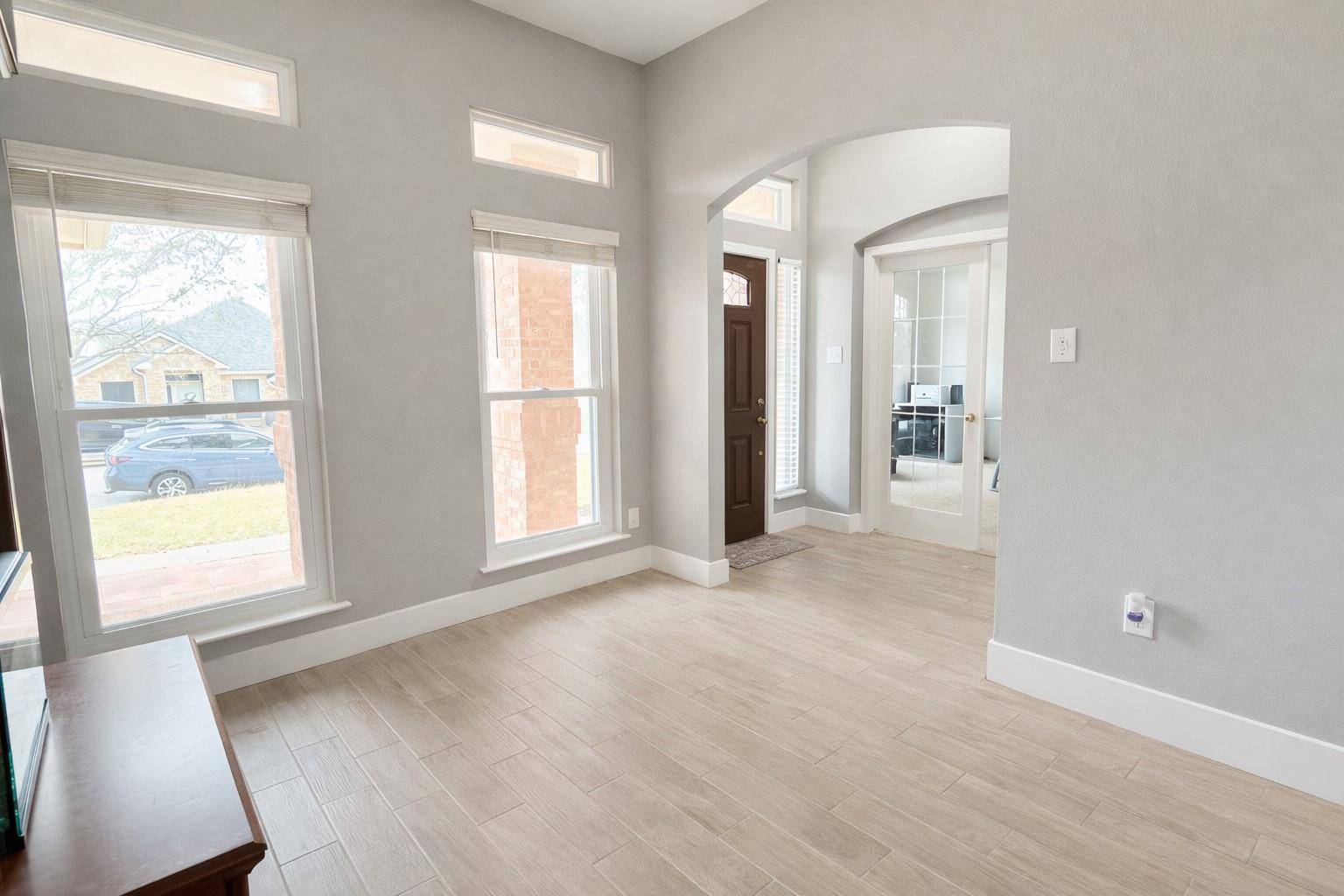 1902 Overland Dr, Leander, TX 78641