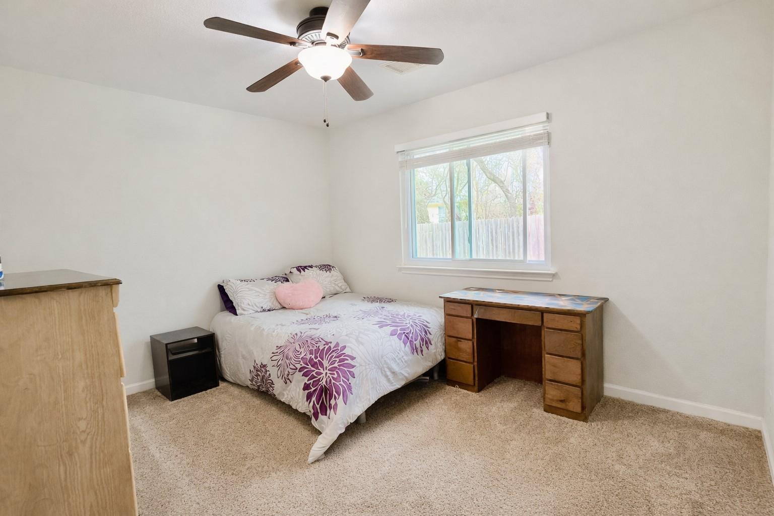 1902 Overland Dr, Leander, TX 78641