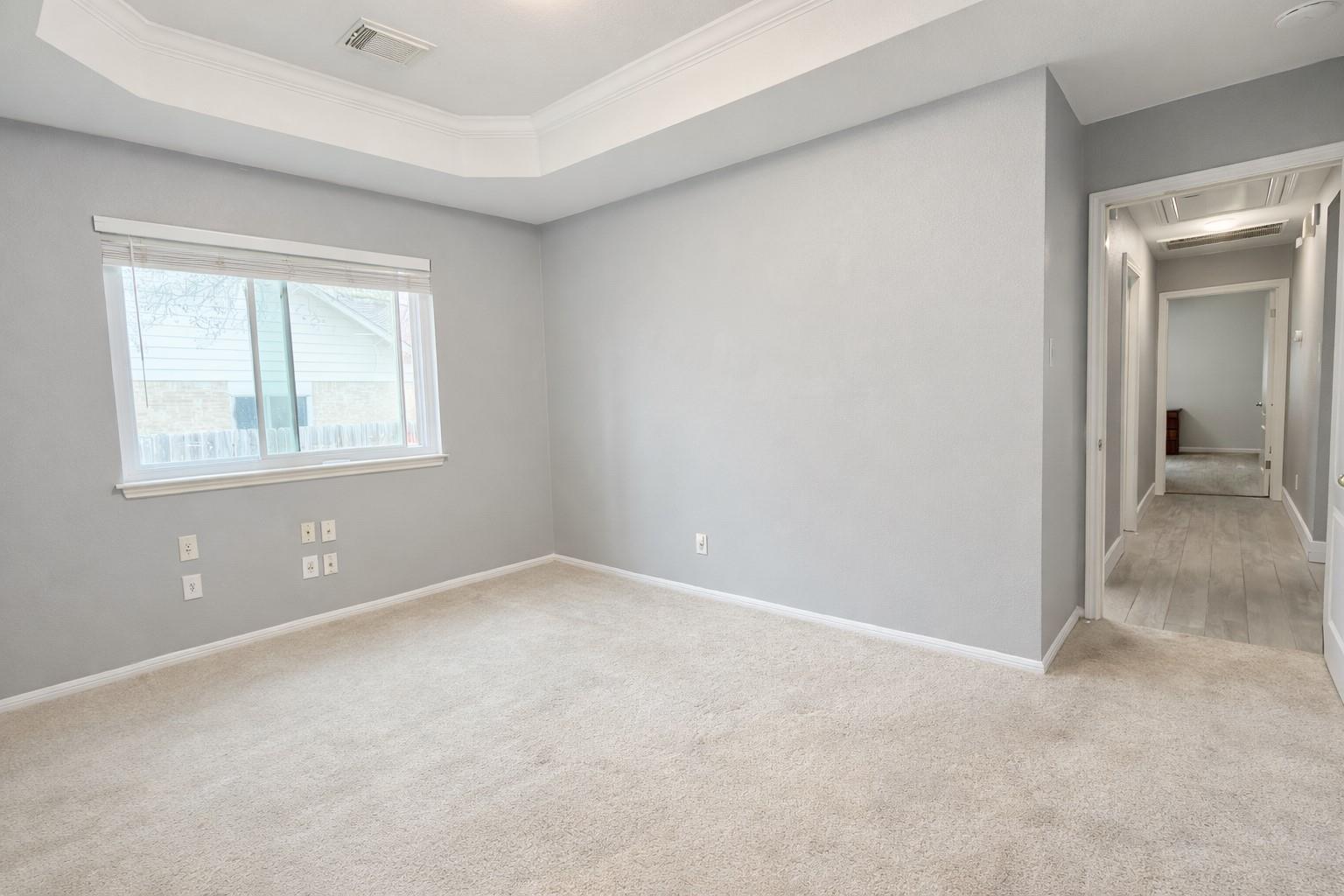 1902 Overland Dr, Leander, TX 78641