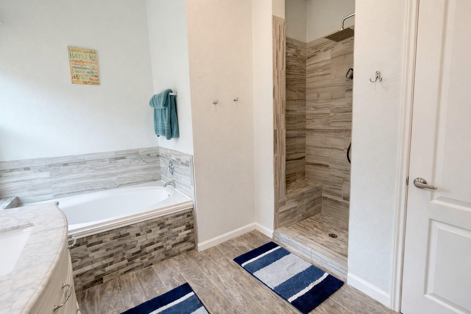 1902 Overland Dr, Leander, TX 78641