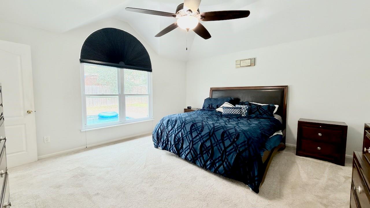 1902 Overland Dr, Leander, TX 78641