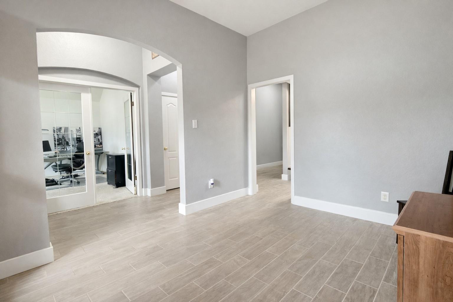 1902 Overland Dr, Leander, TX 78641