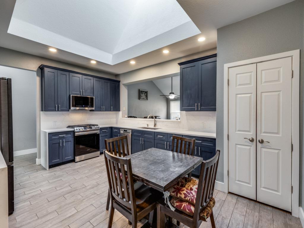 1902 Overland Dr, Leander, TX 78641