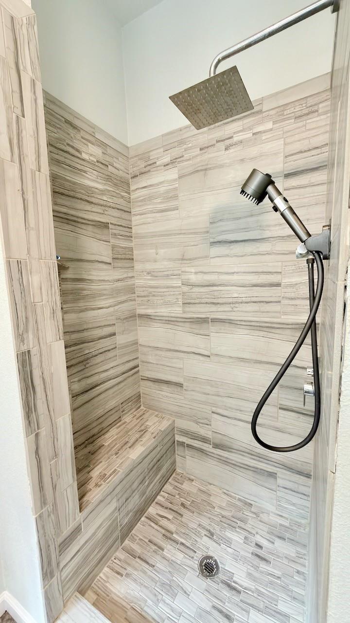 1902 Overland Dr, Leander, TX 78641