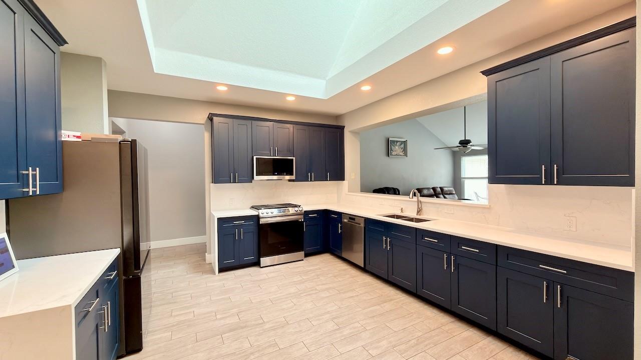 1902 Overland Dr, Leander, TX 78641