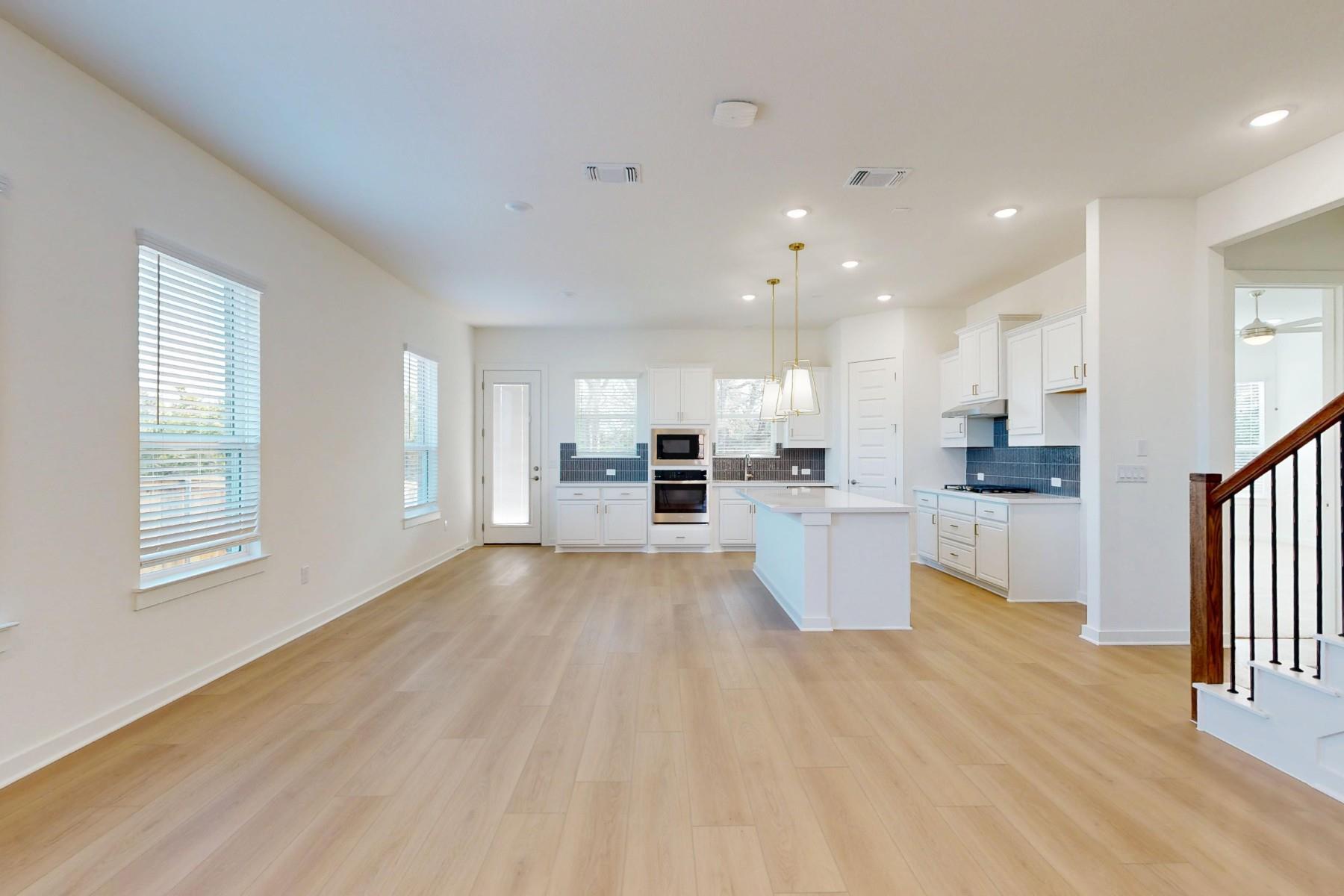 3944 Fulton Dr, Leander, TX 78641