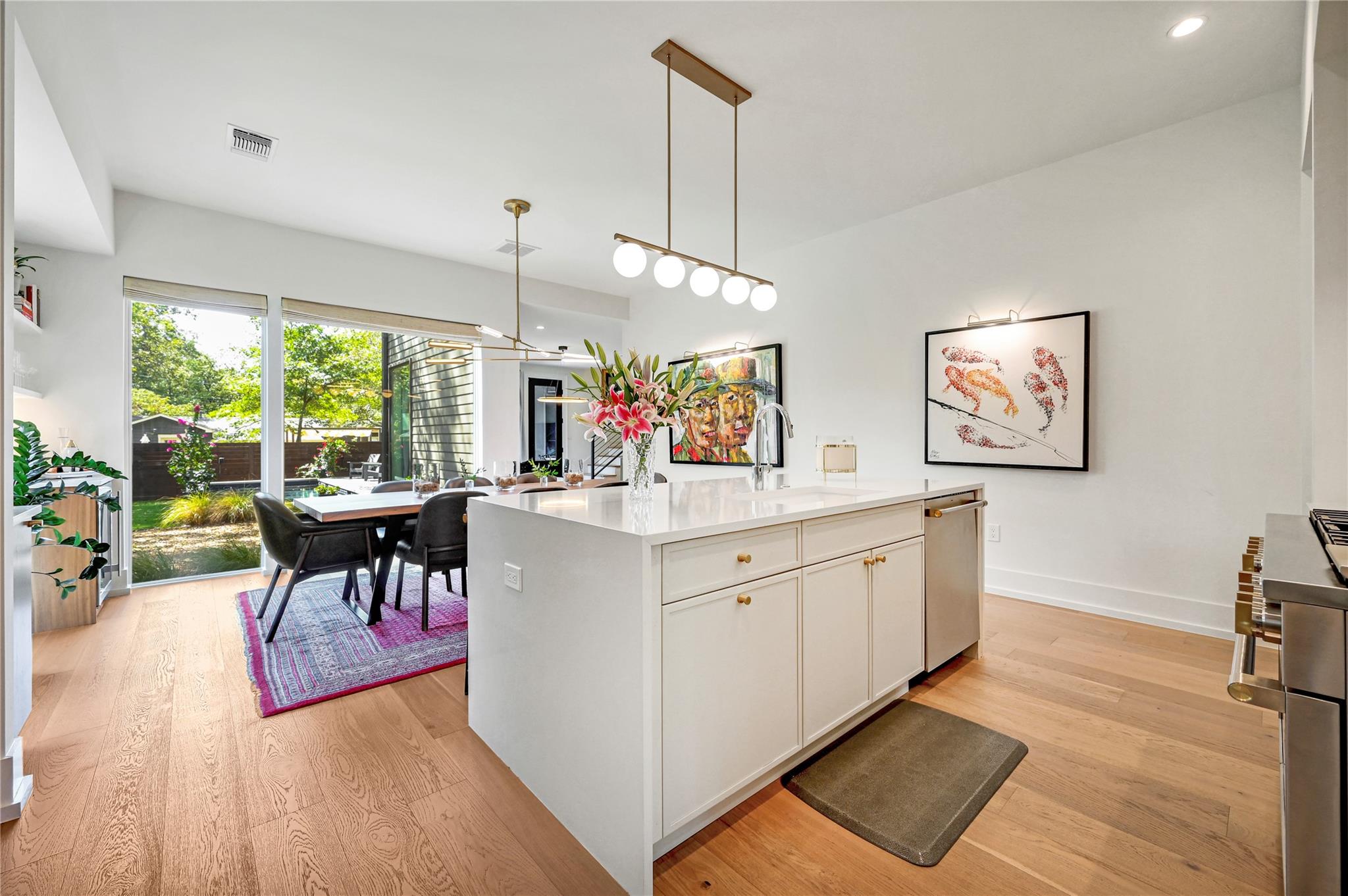 1211 Alegria Rd, Austin, TX 78757