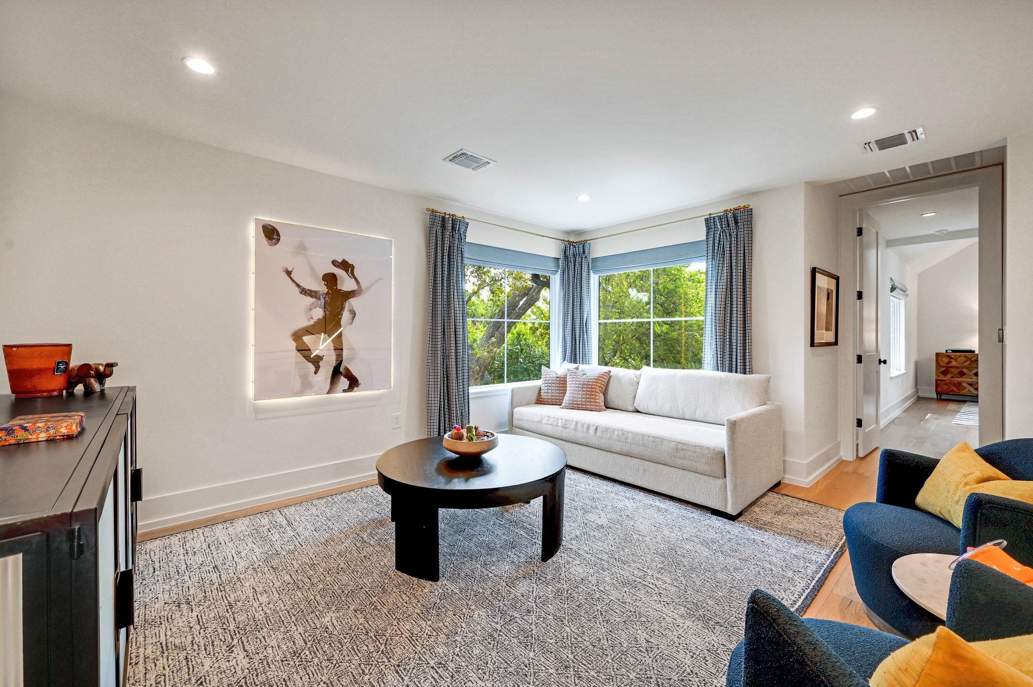 1211 Alegria Rd, Austin, TX 78757