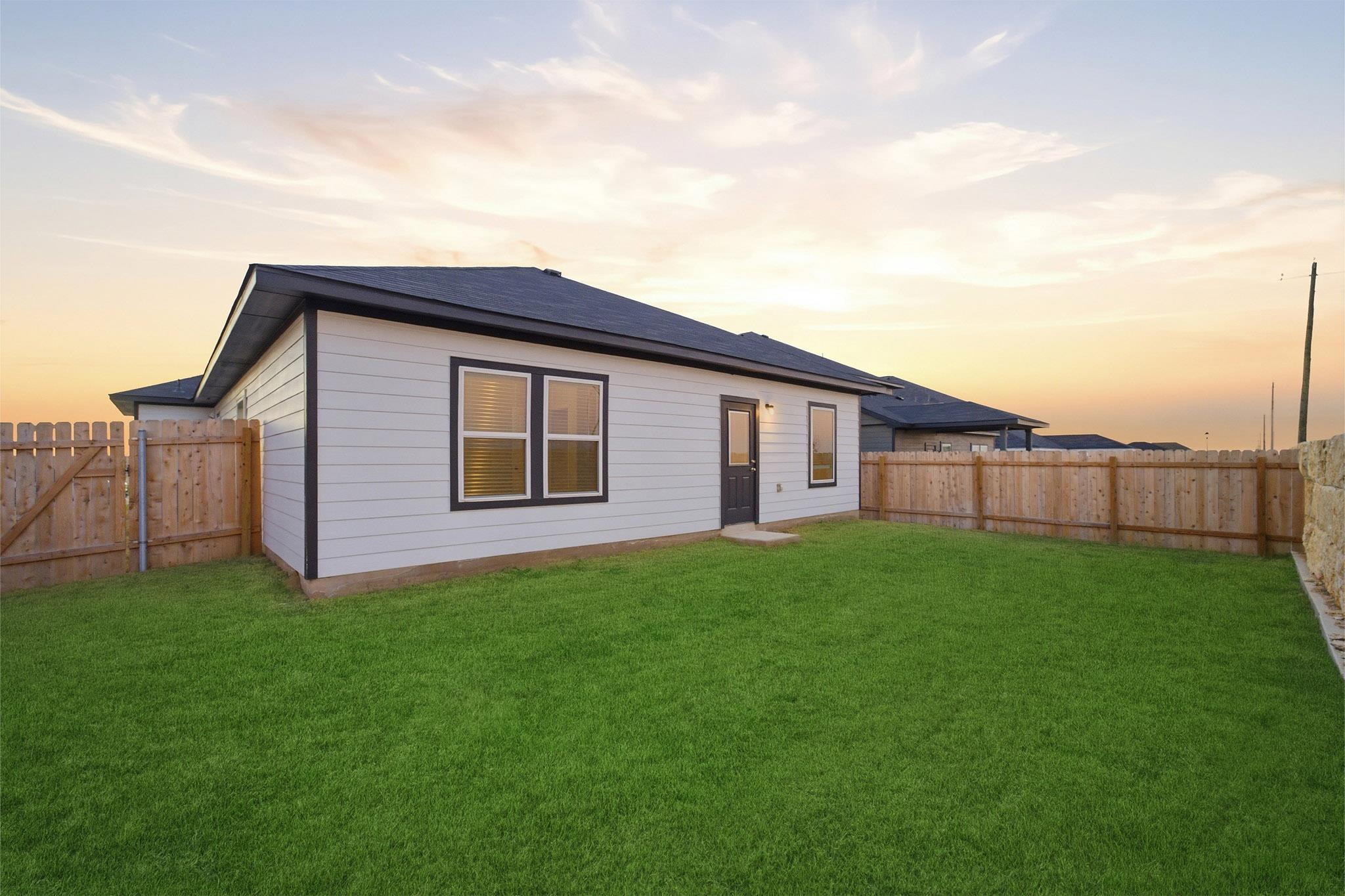 204 Quail Convey Dr, Jarrell, TX 76537