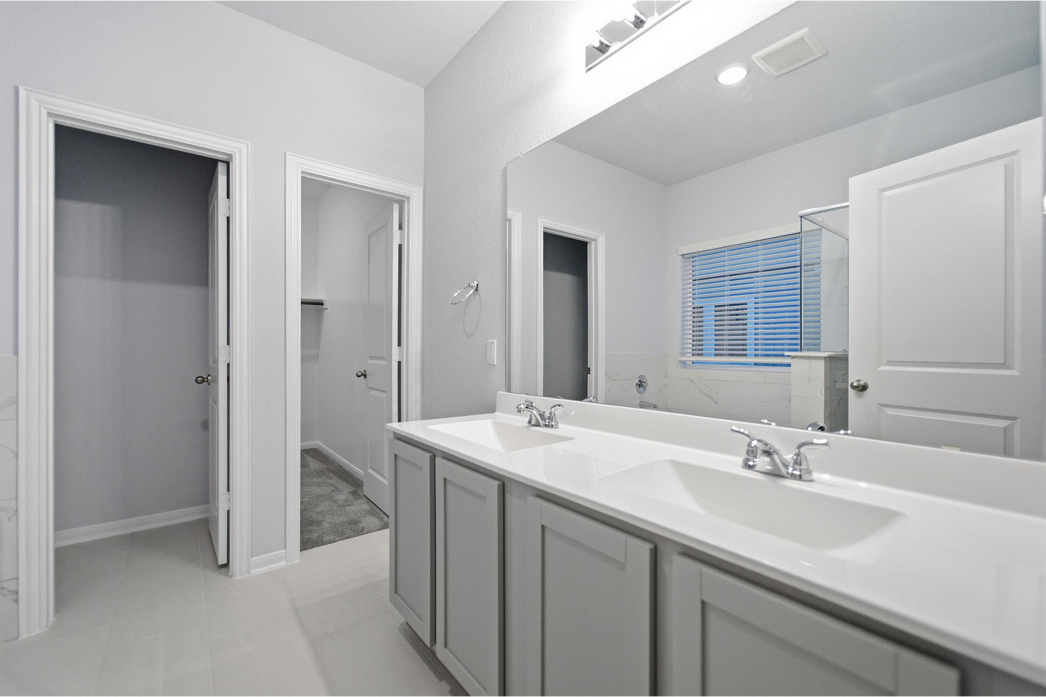 204 Quail Convey Dr, Jarrell, TX 76537