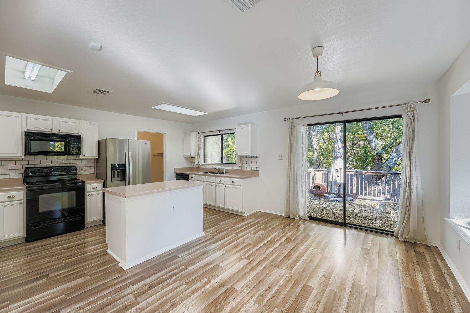 1334 Water Spaniel Way, Round Rock, TX 78664