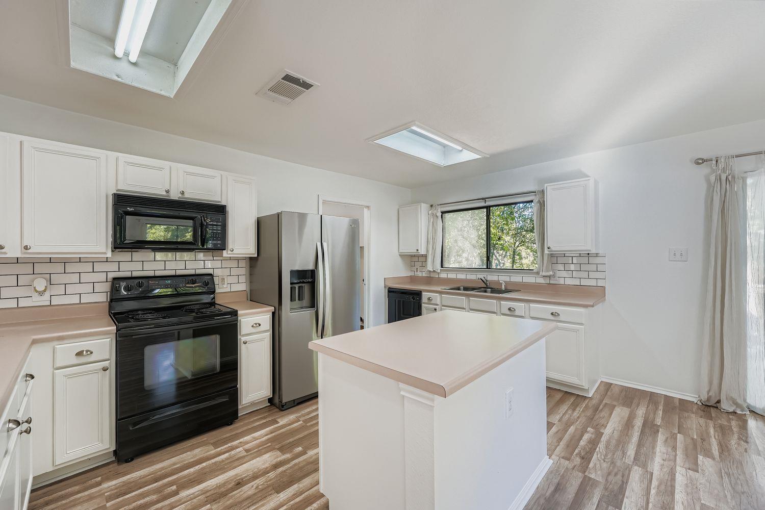 1334 Water Spaniel Way, Round Rock, TX 78664