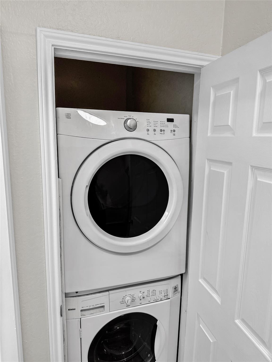 2706 Salado St # 205, Austin, TX 78705