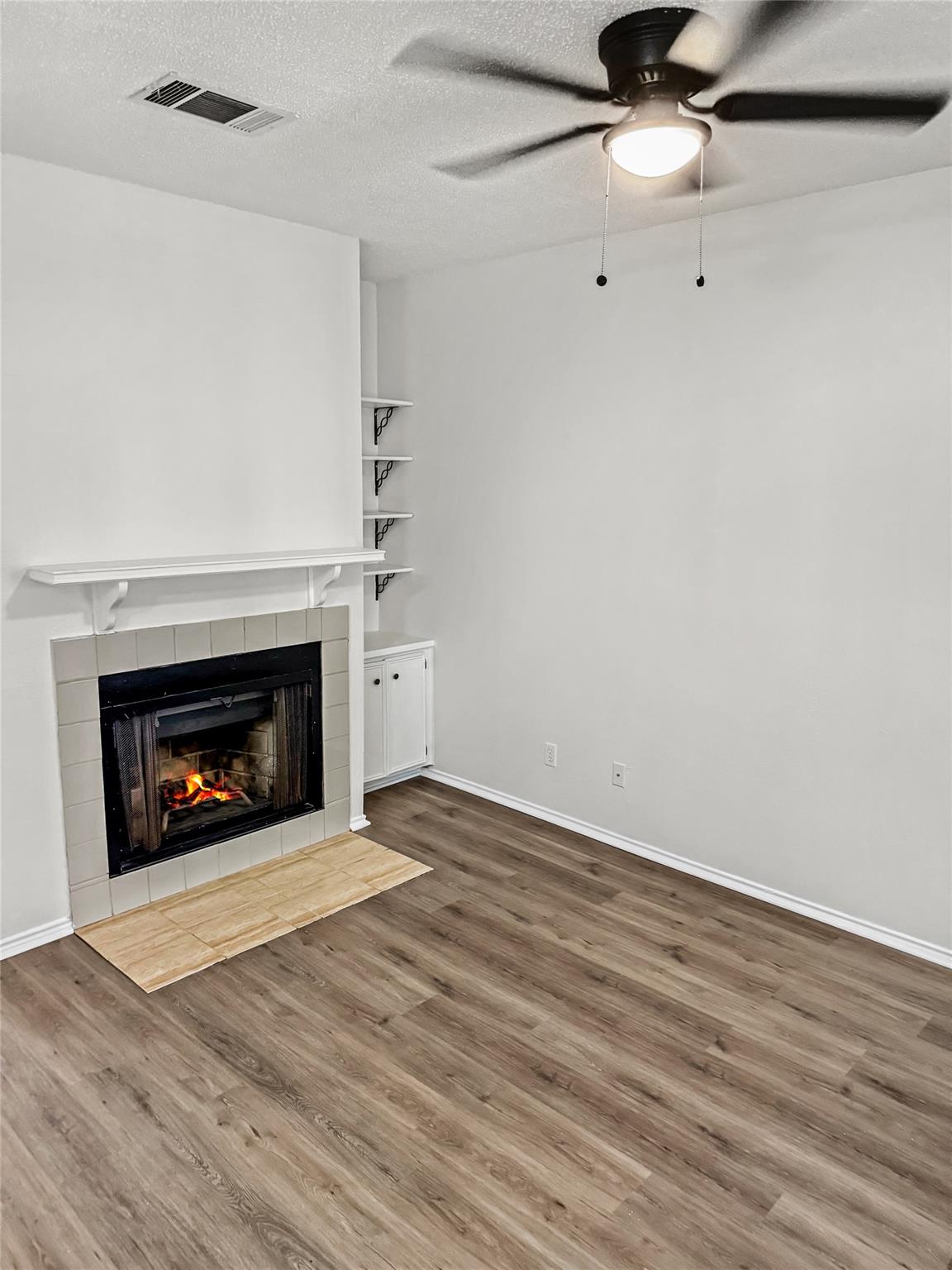 2706 Salado St # 205, Austin, TX 78705