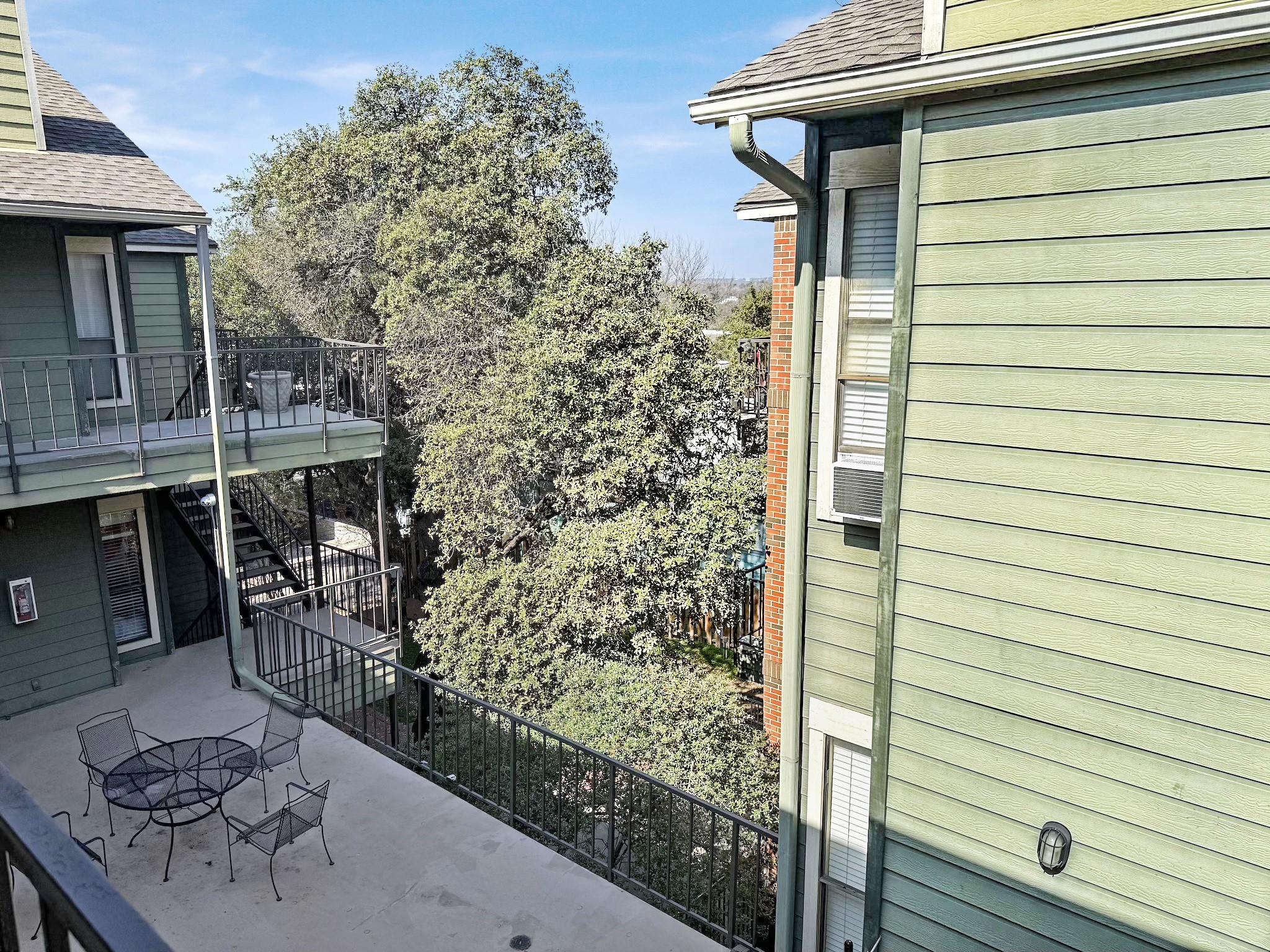 2706 Salado St # 205, Austin, TX 78705