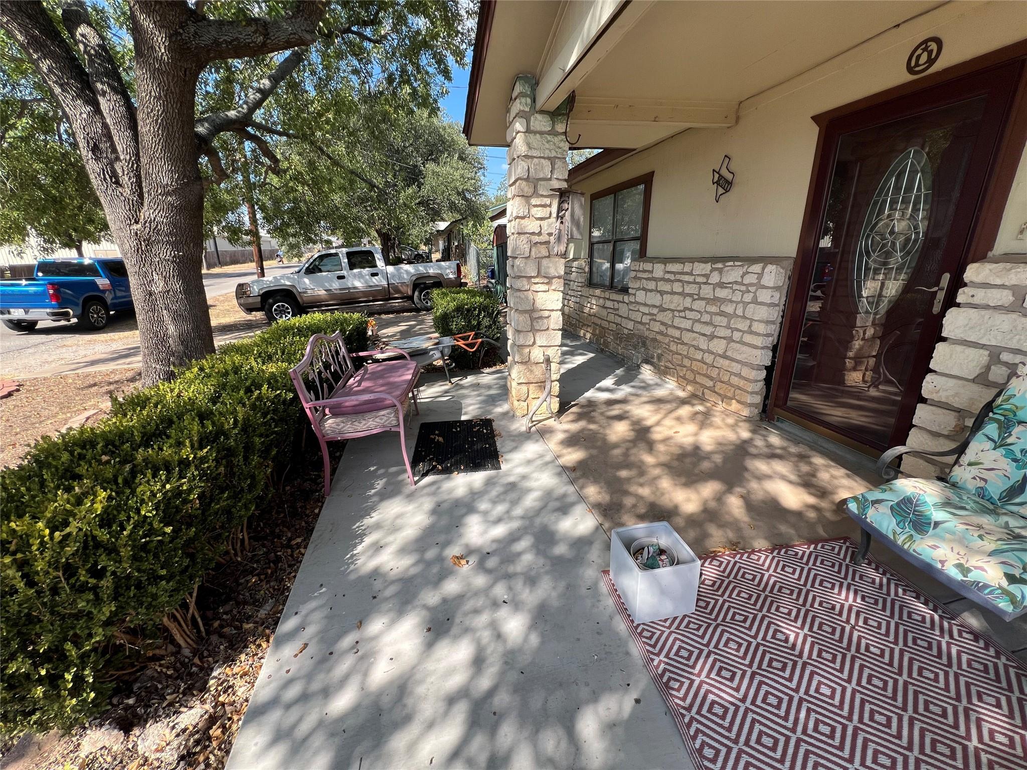 4307 Cottonwood Dr, Cottonwood Shores, TX 78657