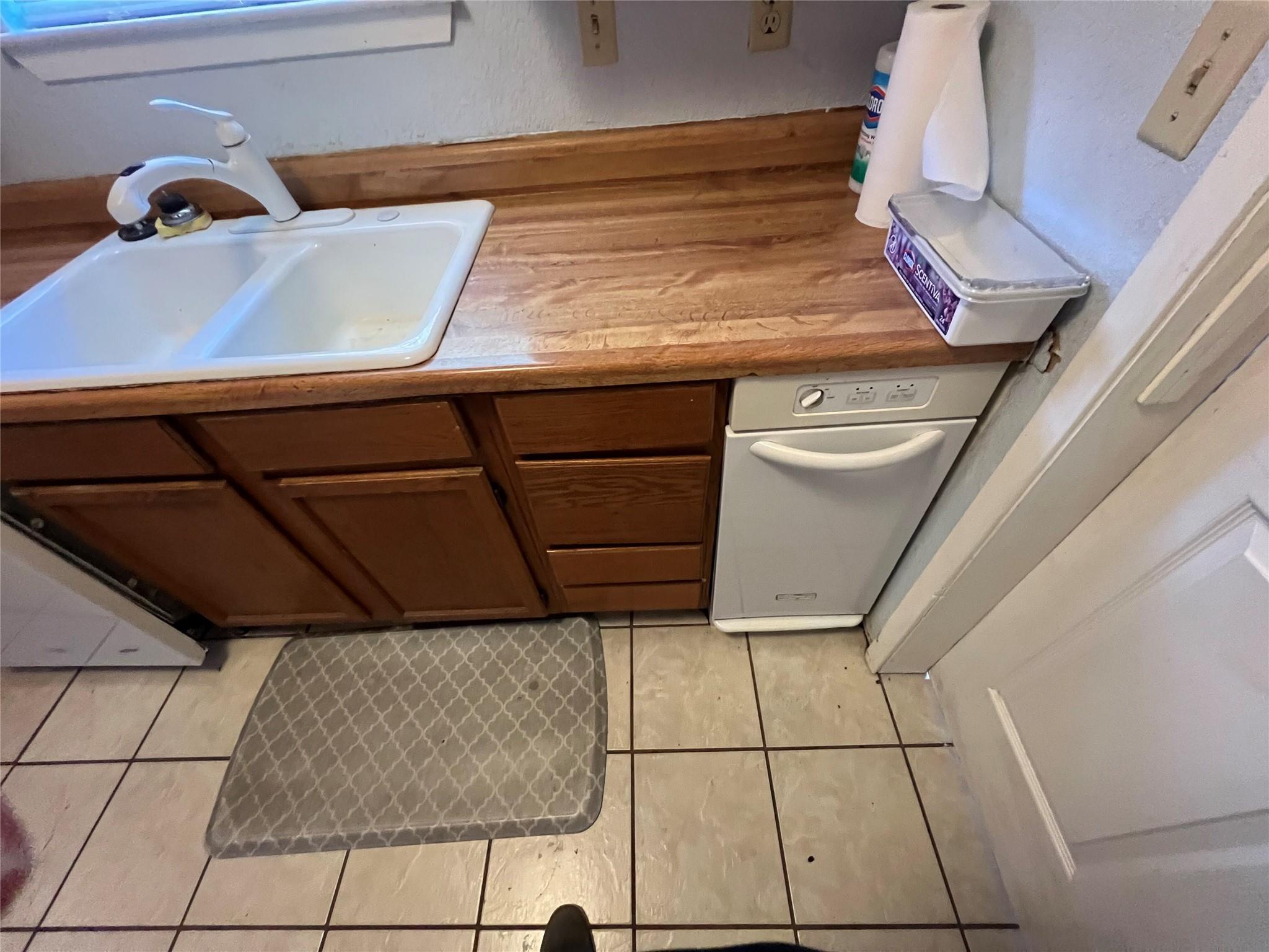 4307 Cottonwood Dr, Cottonwood Shores, TX 78657