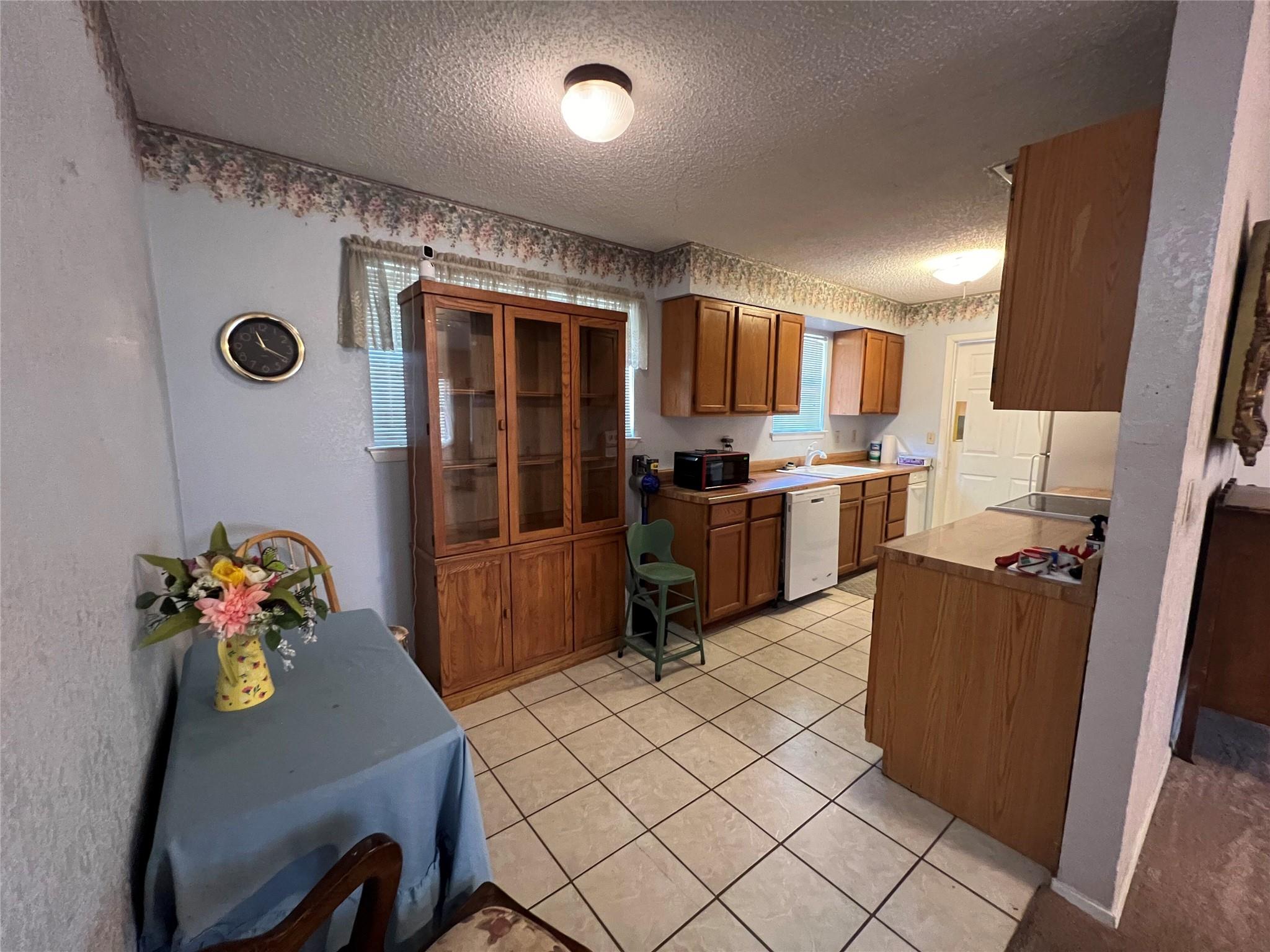 4307 Cottonwood Dr, Cottonwood Shores, TX 78657