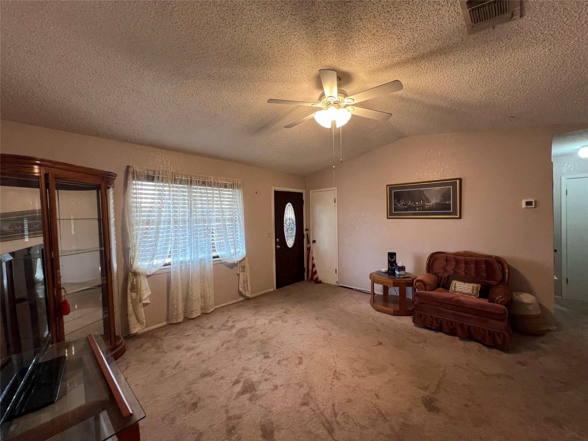 4307 Cottonwood Dr, Cottonwood Shores, TX 78657