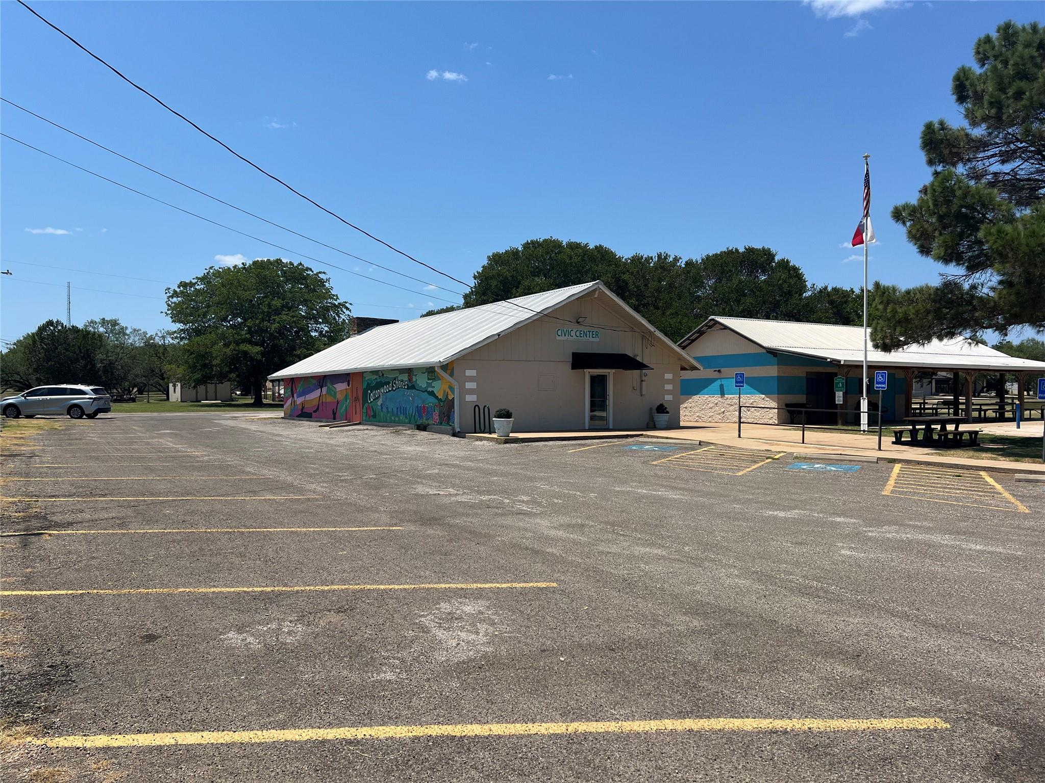 4307 Cottonwood Dr, Cottonwood Shores, TX 78657