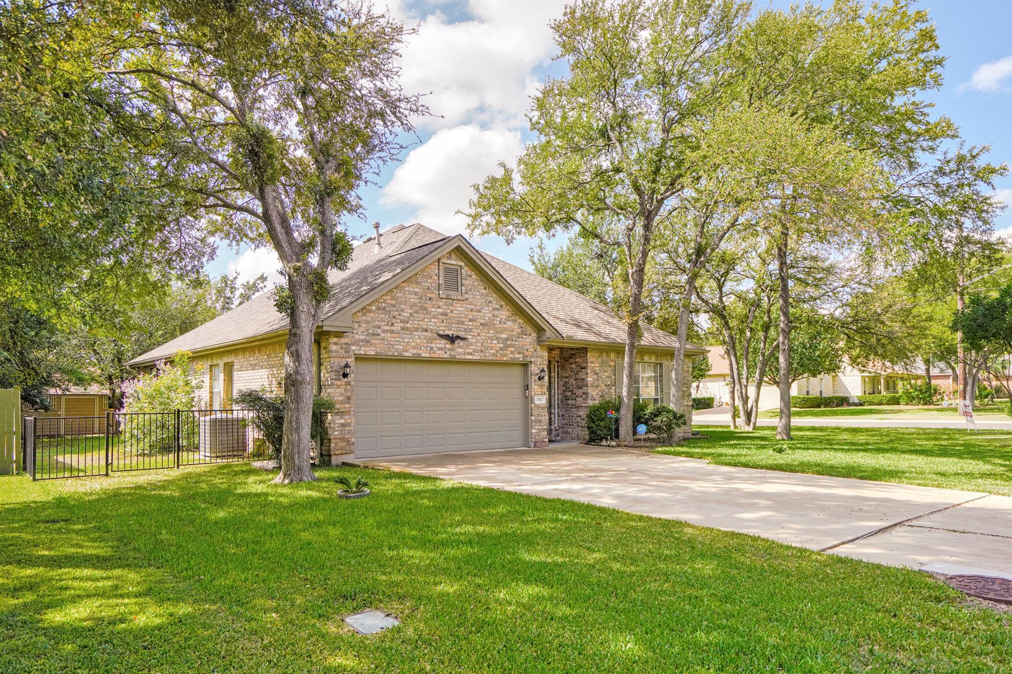 2912 Brandy Ln, Georgetown, TX 78628